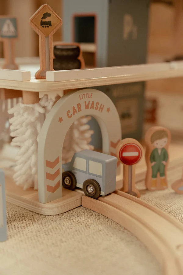 Little Dutch Wooden Parking Garage - Brand New Collection