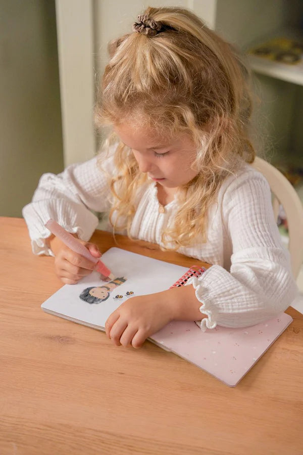 Little Dutch Water reveal book - Rosa & Friends